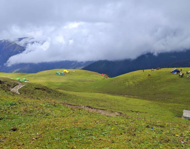 Roopkund Trek Image
