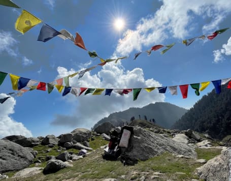 Laka Glacier Trek via Triund
