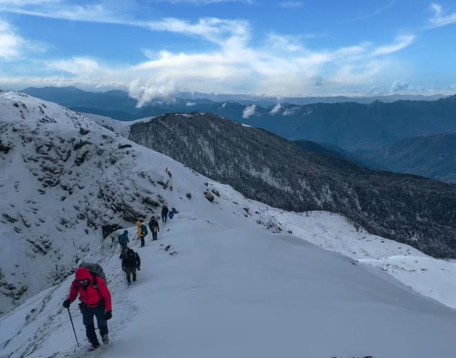 Brahmatal Trek Package Image